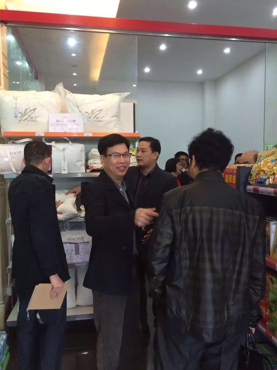 區(qū)工商聯(lián)到我司考察調研